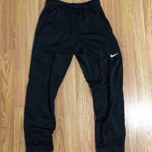 Nike black trainer joggers